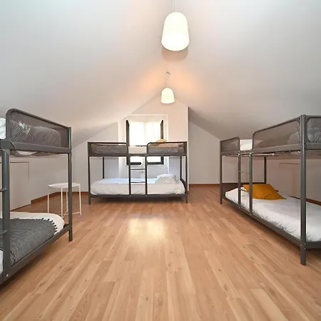 7 Requinte Хостел