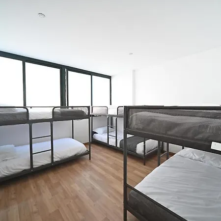 7 Requinte Hostel Lissabon