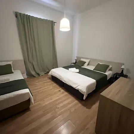 7 Requinte Hostel