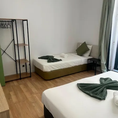 7 Requinte Hostel *